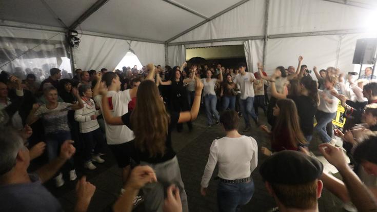 Erromeria Kalezarko plazan kabitu ezinik