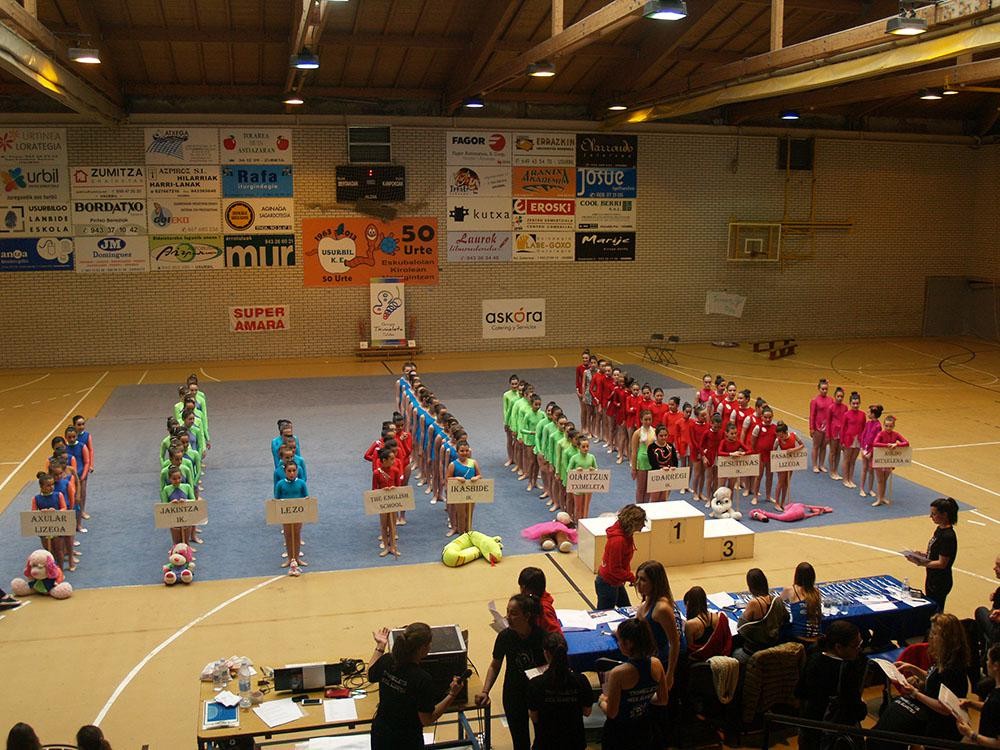 Gimnasia erritmikoaren inguruko festa larunbatean, Tximeleta taldekoen topaketan