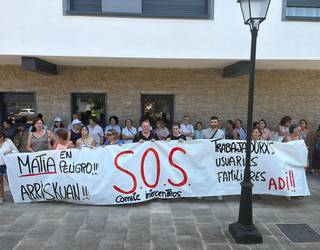"Matia arriskuan" dela salatu dute langileek