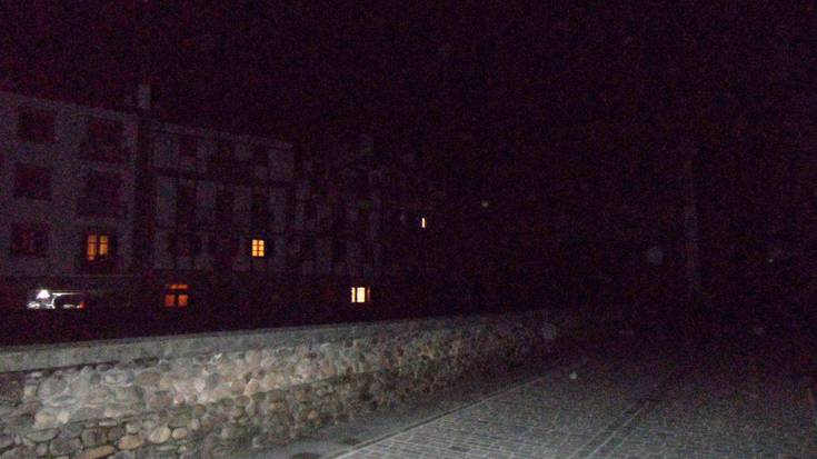 Ostiraleko itzalaldi eta kazola-jotze masiborako atxikimenduak gorantz