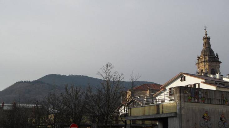 Bidean omen dator elur ekaitza