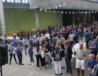 Herri kooperatibari gorazarre, festen hasieran