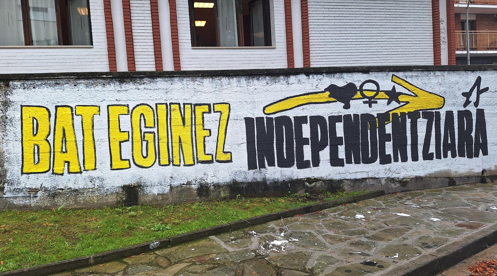 Independentziara Eguna antolatu du Buruntzaldeako Ernaik