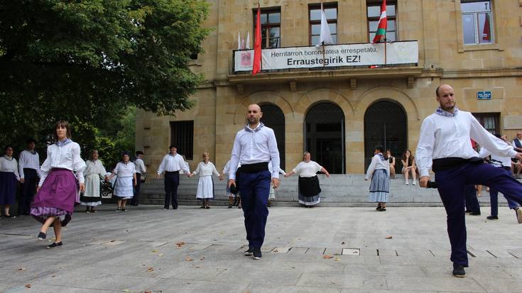 [IRUDITAN] Soka dantza, argazkitan