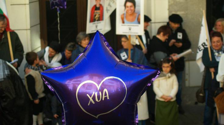 Elkarretaratze berezia 20:00etan Mikel Laboa plazan, Xuaren urtebetetzea dela eta