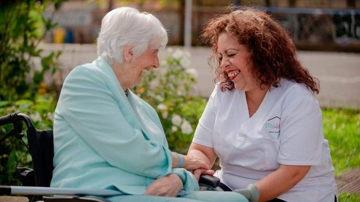 Arreta eta aholkularitza zerbitzua zaintzaile profesionalentzat, Maitelan Zaintza Kooperatibaren eskutik