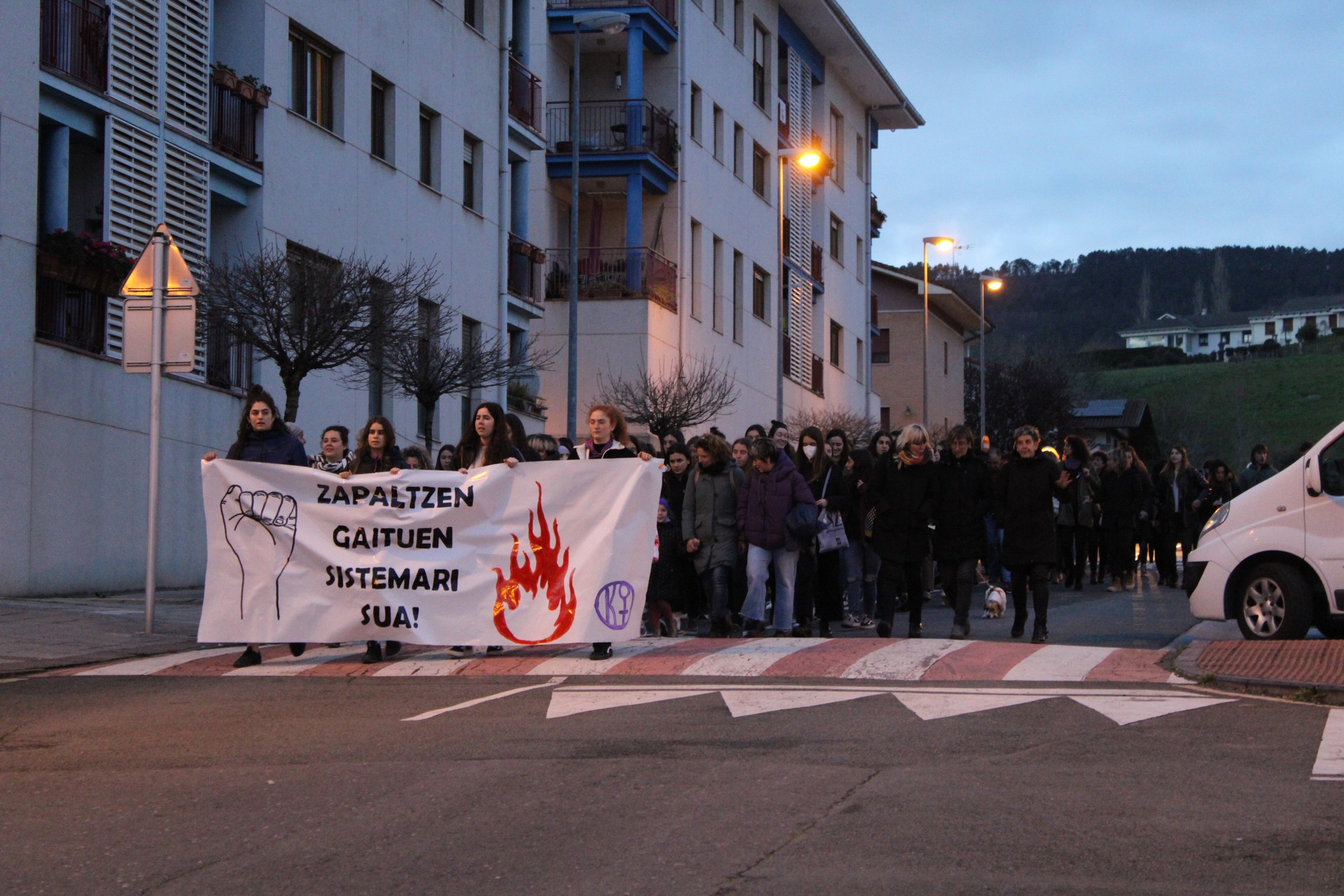Martxoaren 8a eta ohi baino Soinurbil luzeagoa, asteotako agendan