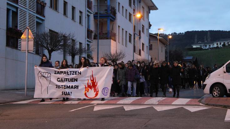 Martxoaren 8a eta ohi baino Soinurbil luzeagoa, asteotako agendan