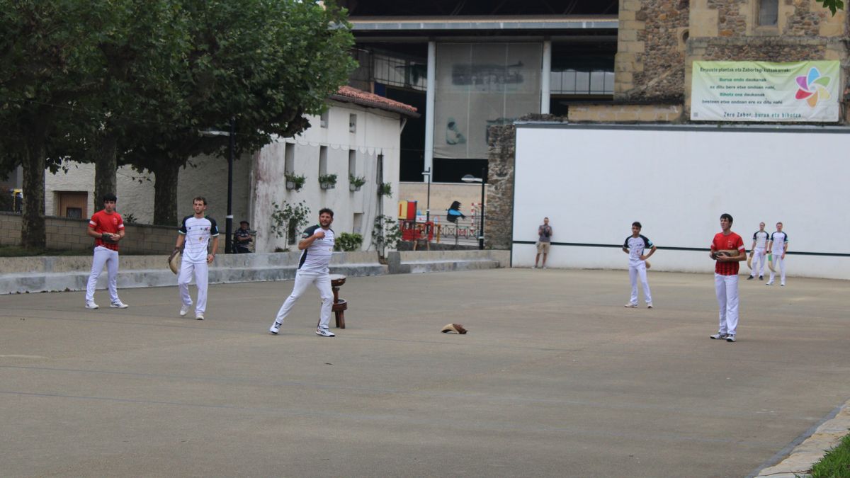 Data berria jarri diote 62. Enrike Abril errebote txapelketaren finalari