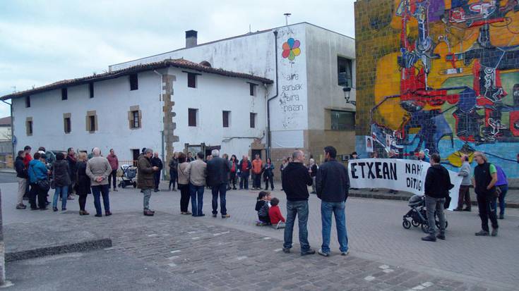 Mari Karmen Anza, etxean da