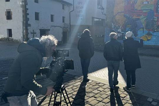Udazkenean ikusgai, Usurbilen ere grabaturiko Akelarreri buruzko dokumentala