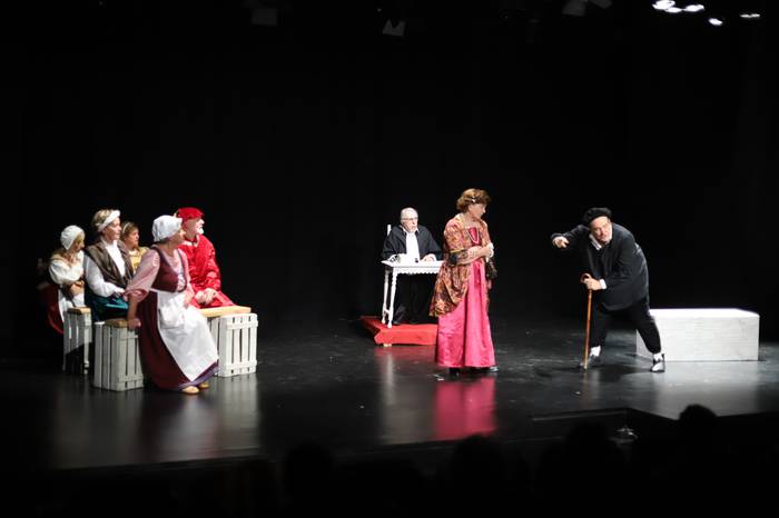 Dibortzioa eta jeloskorkeria “Cervantesen intermesak” antzezlanean