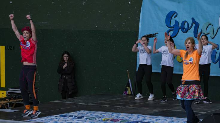 Zubieta ere dantza batean jarri du Soinurbilek