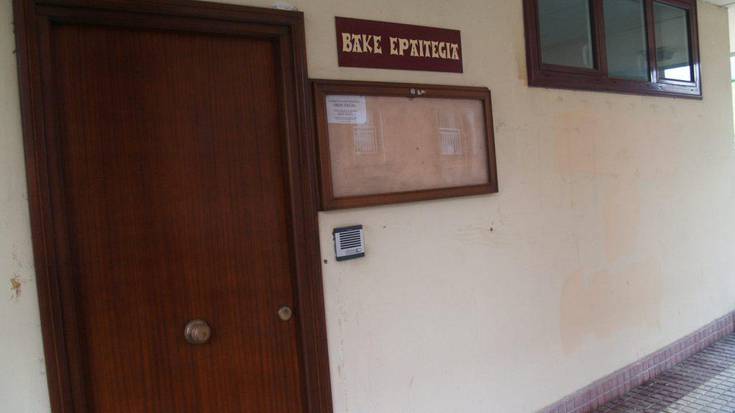 Bake-epaile titularra eta ordezkoa behar ditu Usurbilek