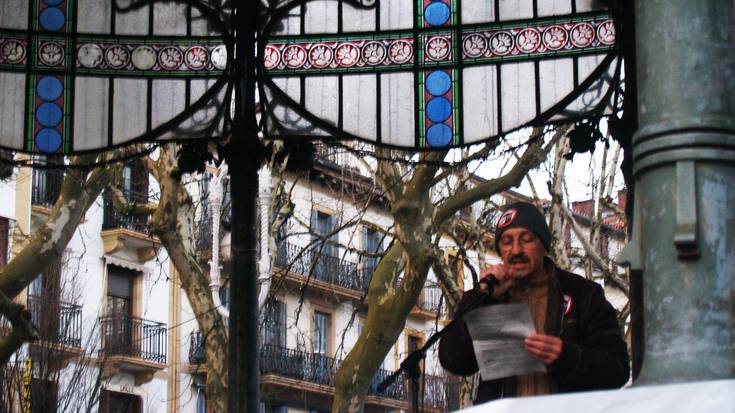 Errausketaren Aurkako Mugimendua: "Ainhoa eta Iñaki, zuekin gaude!"