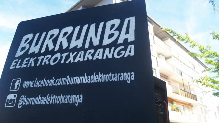 Burrunba Elektrotxarangak, kale giroa mugiarazi du