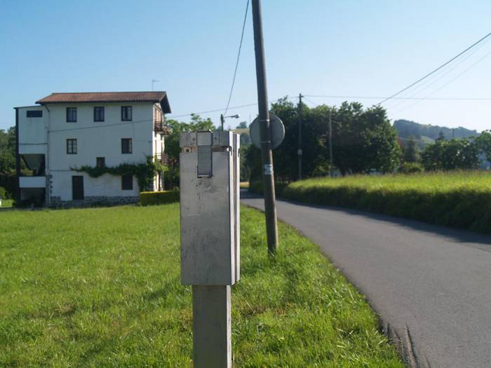 Zubieta, atez ateko bilketarako prestatzen