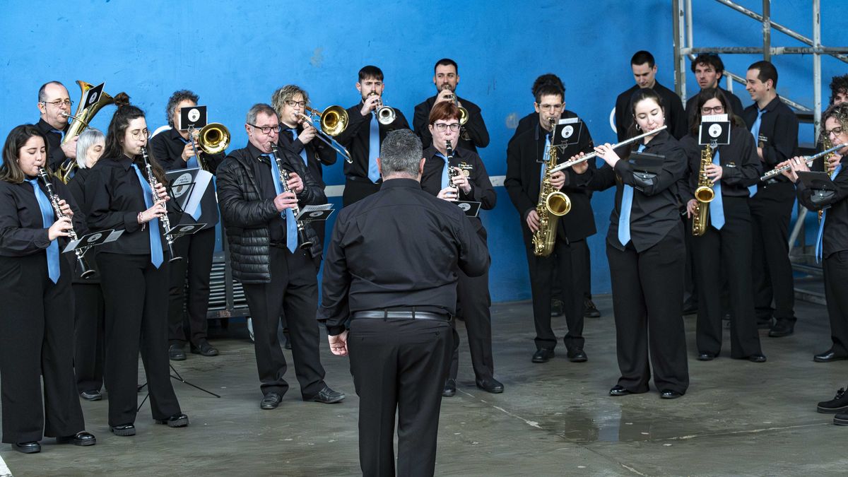 Berako musika banda, Soinurbilen agurrerako