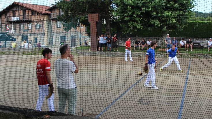 Kirol hitzorduak: 62. Enrique Abril Errebote Txapelketa