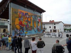 Euskal preso eta iheslarien eskubideen aldeko ekitaldiak egun osoz