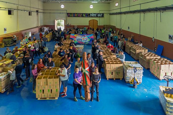 Errigoraren kaxak heldu dira NOAUA! K.E.-ren egoitzara