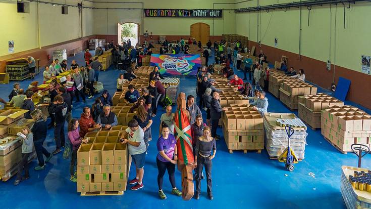 Errigoraren kaxak heldu dira NOAUA! K.E.-ren egoitzara