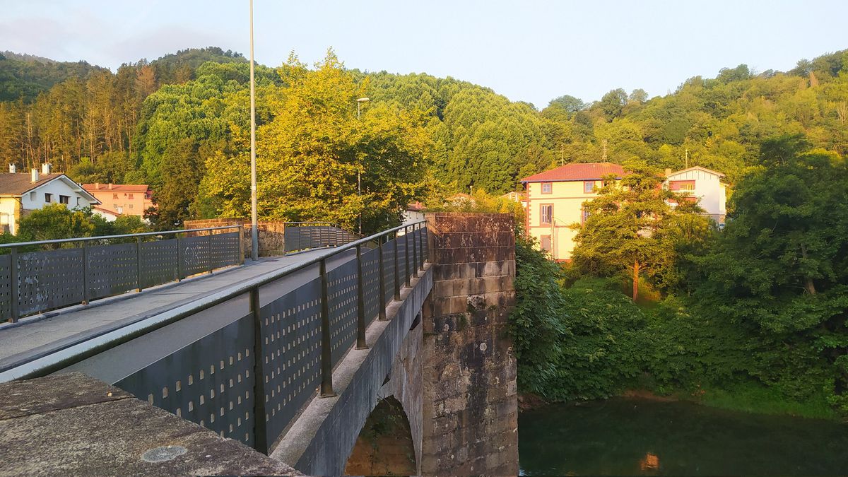 Ordu-laurdeneko mozketak Santueneko zubian, astearte goizean