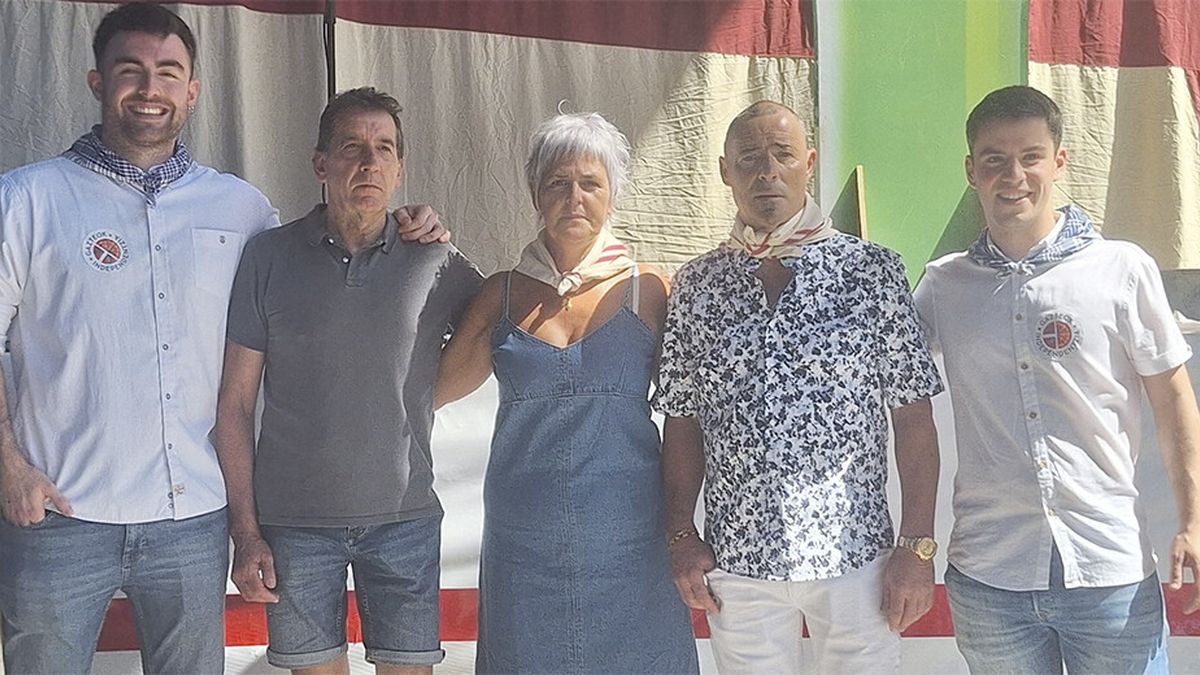 "Gora Usurbil, gora Sagardo eguna!"