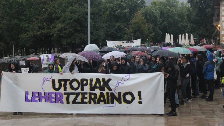 "Gure jarduna berrikusi eta aldaketak mahaigaineratzeko" saioa antolatu du gaurko Kafe Tertuliak