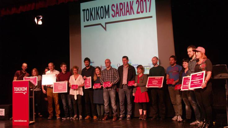 Tokiko hedabideen jardunarentzat sariak