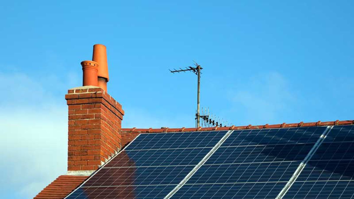Energia berriztagarriak aprobetxatzeko sistemak instalatzen dituztenek hobari handiagoak izango dituzte
