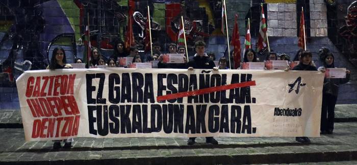 "Eskualdeko gazte independentista guztiak elkartu nahi ditugu"