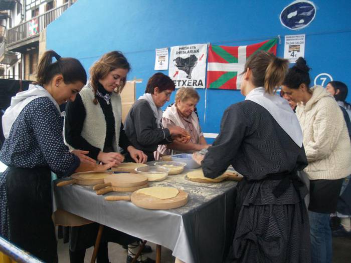 Osagaiez betea datorkigu, igandeko San Tomas Azoka