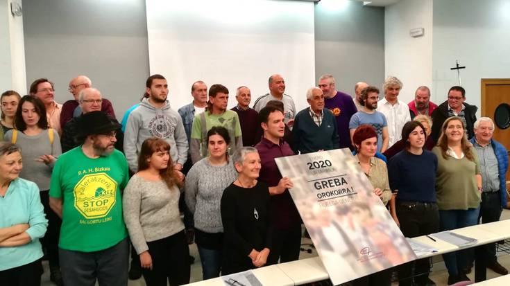 Greba orokorrerako deia urtarrilean, lan, pentsio eta bizitza duinaren alde