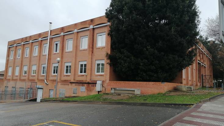 Lan eguna ikastolan eta udal zerbitzuetan