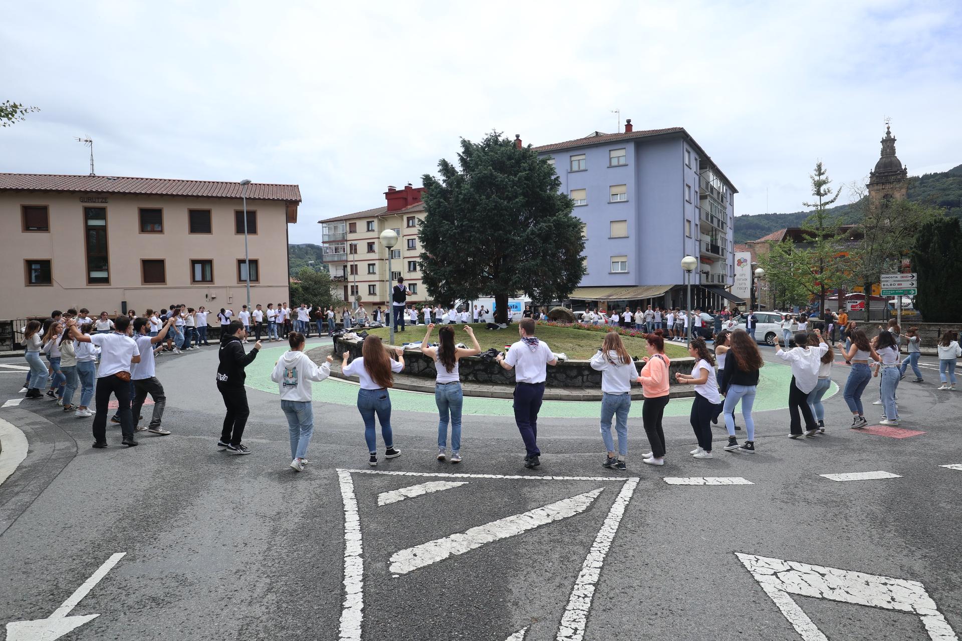 Hamaika ekimen, Usurbilgo bost festa egunetan