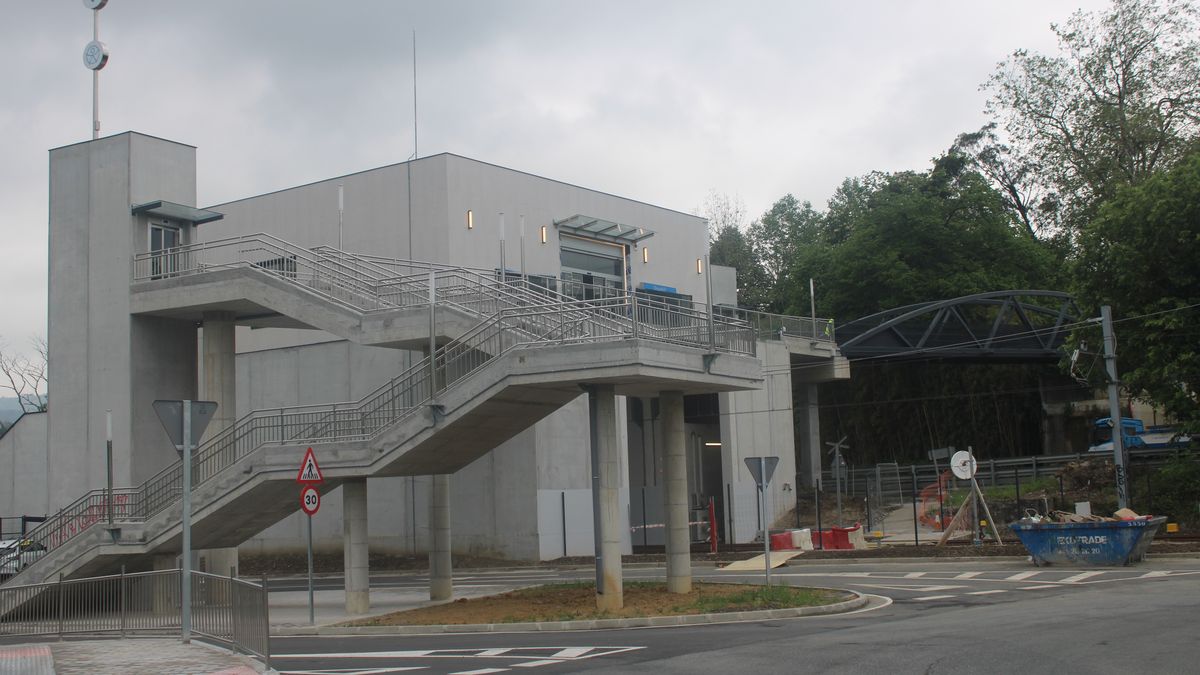 Tren-geltoki inguruko pasabidea irekitzear