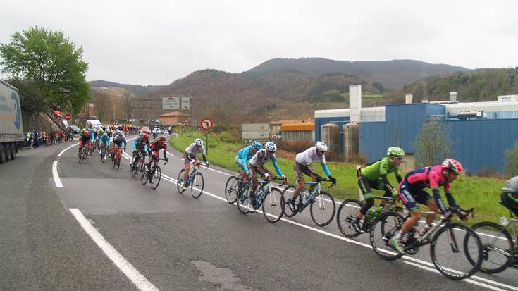 Euskal Herriko 57. Itzulia, 13:15 aldera igaroko da Usurbil eta Aginagatik