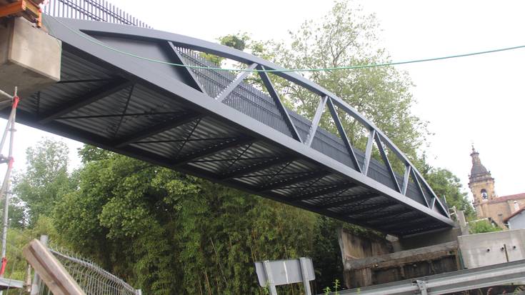 Zubi berria du Usurbilek, herria tren-geltoki berriarekin lotuko duena