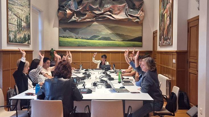 Azken osoko bilkurako bideo aktak ikusgai