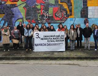 "Martxan jarraituko dugu denak aske izan arte!"