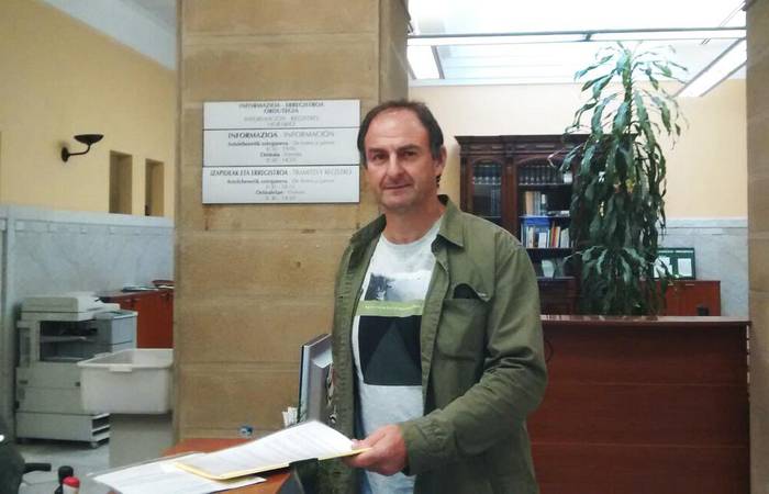 Erraustegiaren esleipen prozesua geratzea eskatua du GuraSOSek