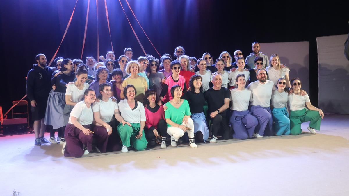 14. Dantza Egunerako kartela eta egitaraua prest ditu Orbeldik