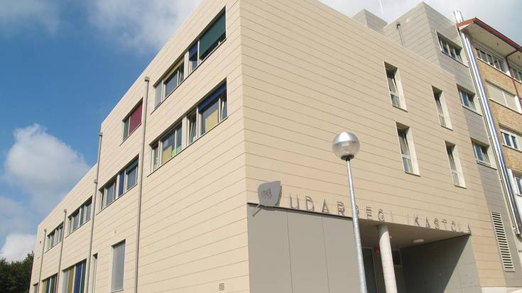 Ate irekien jardunaldia larunbatean Udarregi Ikastolan
