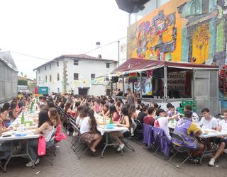 Herriko festak antolatzen segitzeko bilera deitu du gaurko Xauxar Txosna Batzordeak