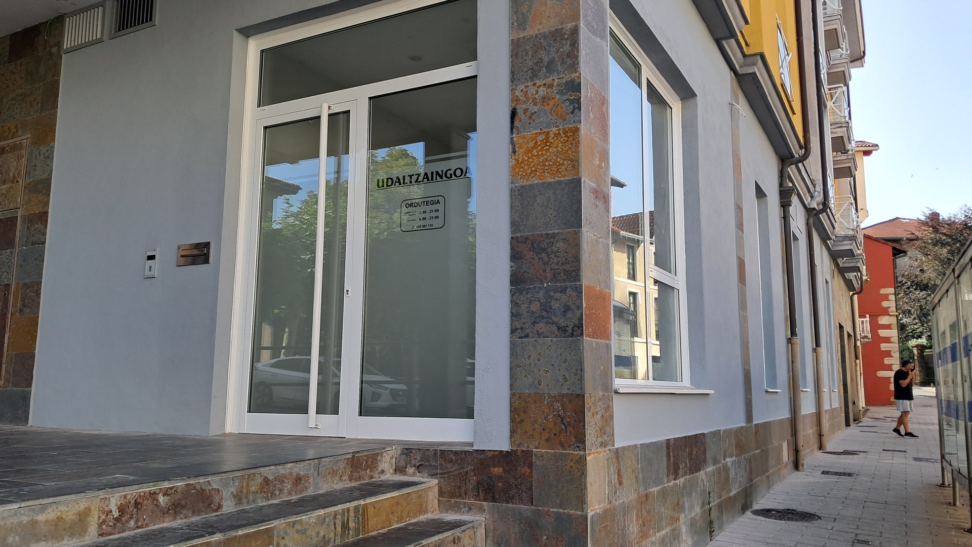 Udaltzaingoa ere Barrenkaleko egoitza berrian da