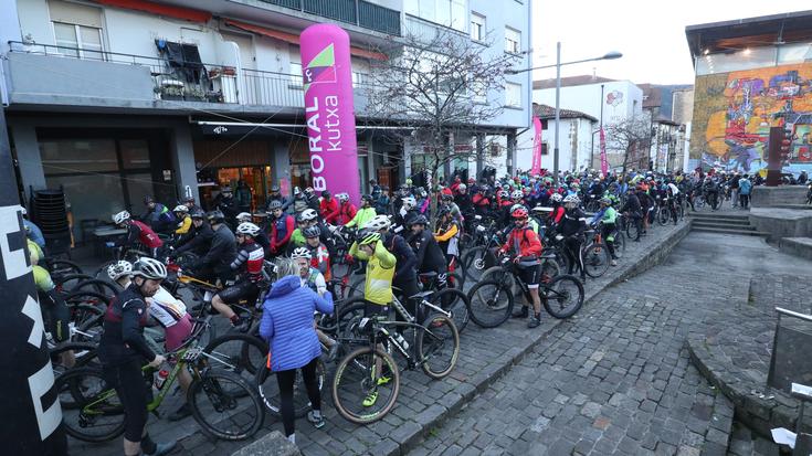 Gaurko alerta laranja tarteko, Irisasi BTT Hotzak Akabatzen probaren amaiera aurreratu dute