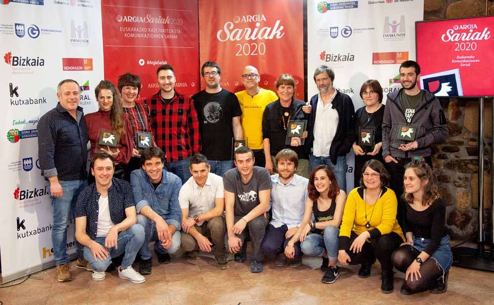 Atxegan banatuko dituzte berriz Argia Sariak