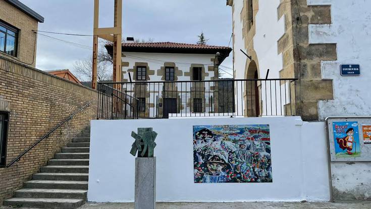 Alejandro Tapia Aiestaranen omenezko murala ezarri dute bere sorterrian, Aginagan