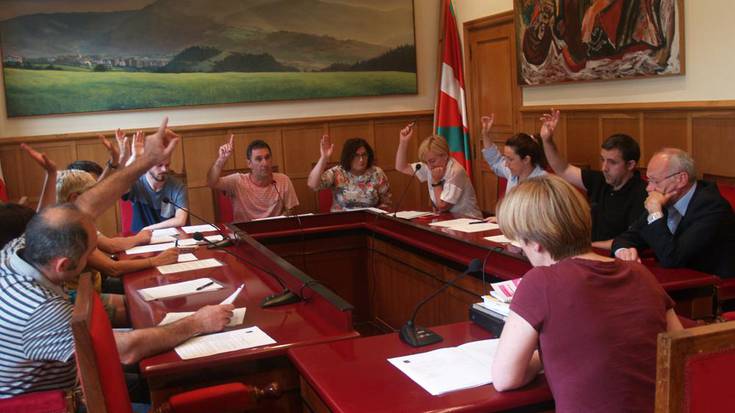 Euskal presoei "Mandela Arauak" aplikatzea eskatu dute osoko bilkuran